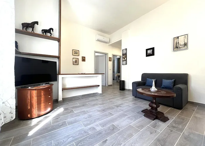 Ortensia-central With Terrace Daire Siena