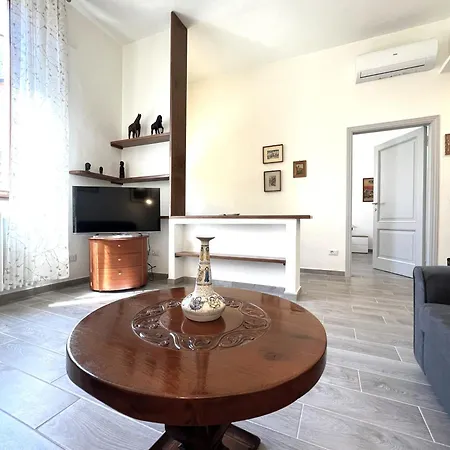 Ortensia-central With Terrace Apartment