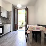 Ortensia-central With Terrace Siena