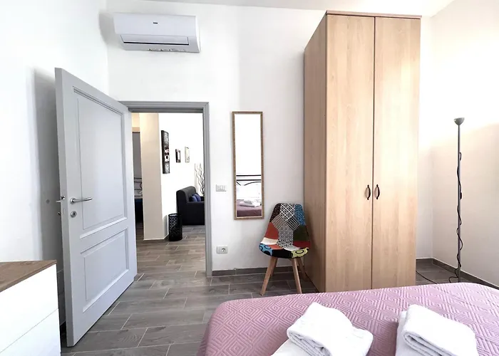 Ortensia-central With Terrace Сиена